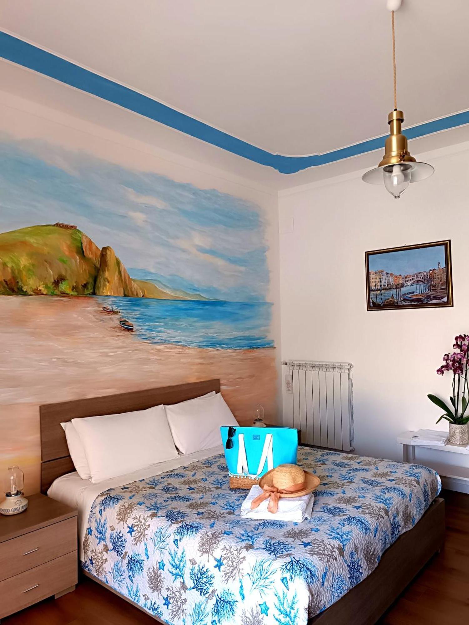 Bed and Breakfast Casa Laura Terracina Exterior foto