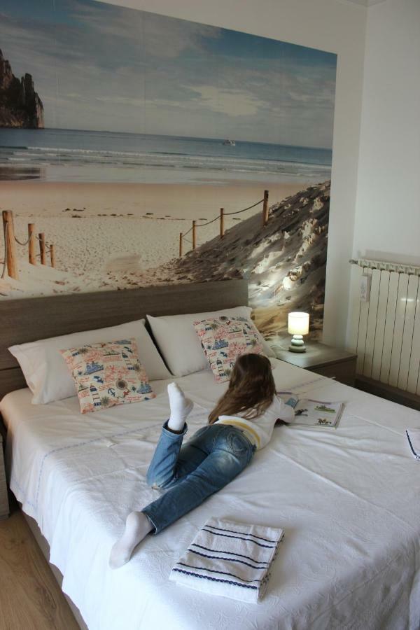 Bed and Breakfast Casa Laura Terracina Exterior foto